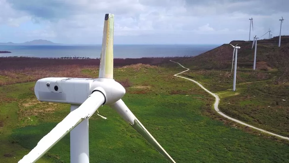 Can a wind turbine handle hurricane speed winds?